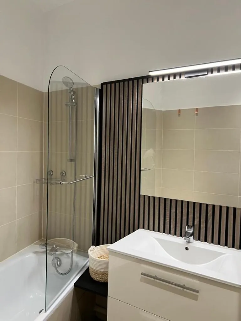 Apartment Dolce-Dimora Suite 140M2 - Champs-Elysees Paris France